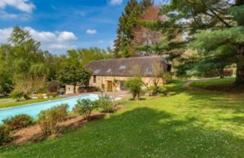 Vimoutiers House | Epicéas, piscine, tennis, lac