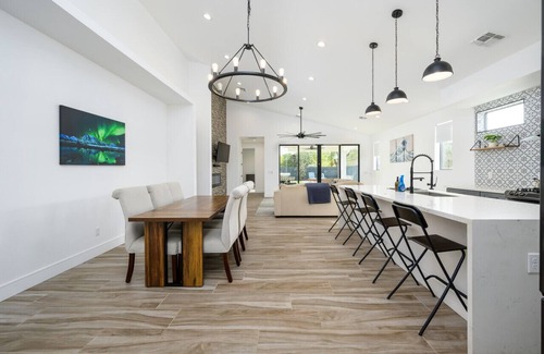 Encanto House | Epic 4BR w/Mini-Golf + Pool | Near Downtown