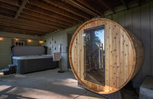 Wolf Laurel House | Epic Home Sleeps 20-Basketball Court-Hot Tub-Sauna