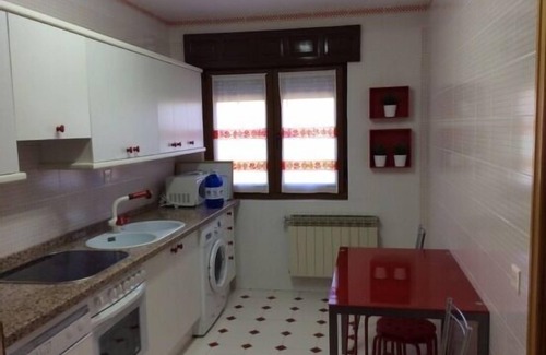 Hontoria del Pinar Cottage | Eras de la Cabizuela House (full rental) for 7 people VuT-09/071
