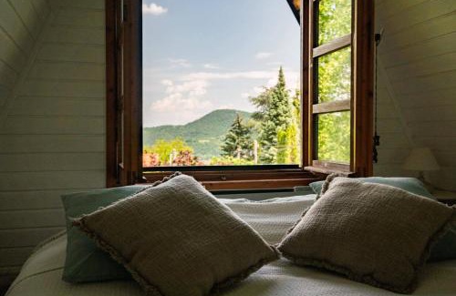 Nagymaros Ski Chalet | Erdő Lelke Vendégház: mesebeli, erdőszéli faház panorámával