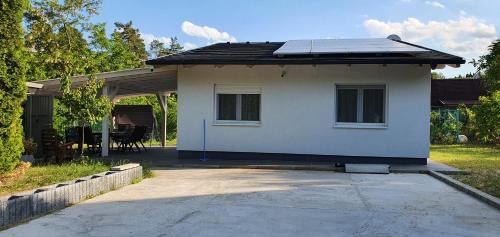Godollo Apartment | Erdőszéli apartman
