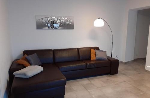 Steindamm Apartment | Erdgeschoss-Appartement mit Seeblick