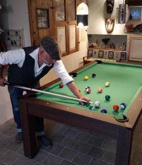 Neirone Apartment | eremo artistico con hot tub idromassaggio e sala giochi