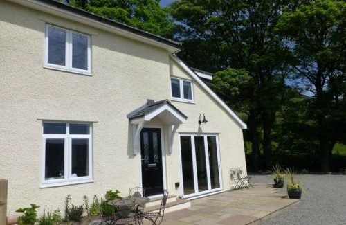 Threlkeld House | Eribel Cottage