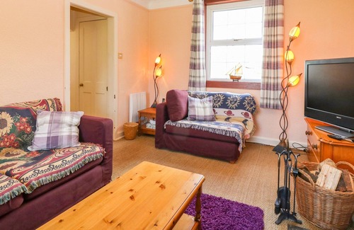 Duntulm Cottage | ERISCO, pet friendly, country holiday cottage in Duntulm