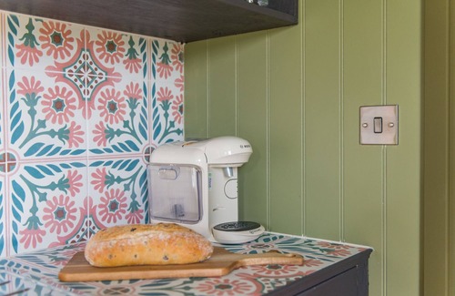 Abbess Roding Cottage | Ernest - a holiday let by Bloom Stays that sleeps 2 guests in 1 bedroom