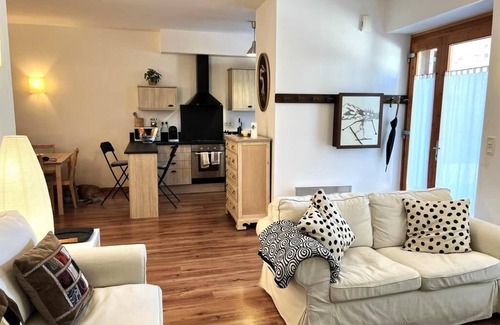 Err Apartment | Err III - Two Bedroom Apartment, Sleeps 5