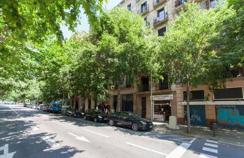Esquerra de l'Eixample Apartment | 75 m² Apartment ∙ 3 bedrooms ∙ 4 guests