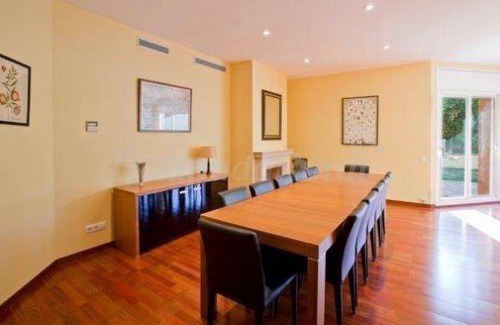 Sant Andreu de Llavaneres Cottage | Cabin ∙ 13 bedrooms ∙ 23 guests