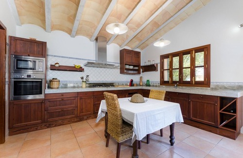 Lloret de Vistalegre Villa | Es Vedat 6 - Villa With Private Pool. Free Wifi