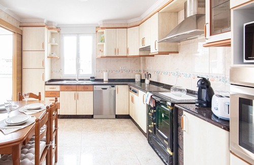 Ardana House | AG Casa Belenda con Jardín 11pax, Santiago a 40km