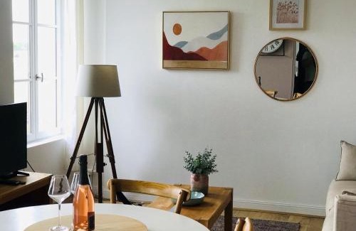 Chaumont-sur-Loire Apartment | Escale face à la Loire
