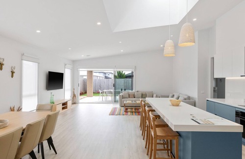 Coronet Bay House | Escape by the Bay in Coronet Bay