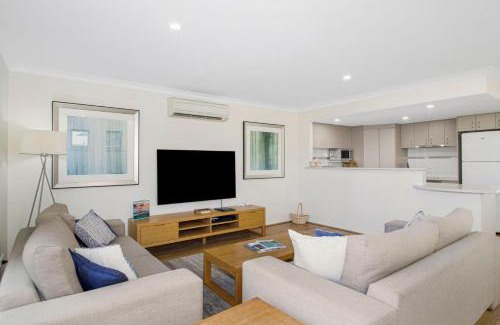 Broadwater Villa | Escape to 64 at Cape View Resort