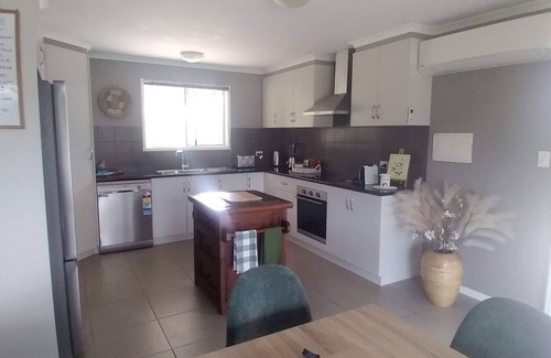 Kilbirnie Cottage | Escape to the Country! nEnjoy the lovely setting of this romantic spot in nature