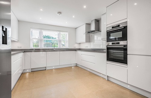 Maidensgrove House | Escape to the country with us - Near Henley on Thames.