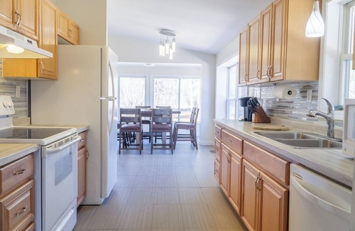 Haliburton Cottage | Escape to Tranquility at Whispering Woods Cottage