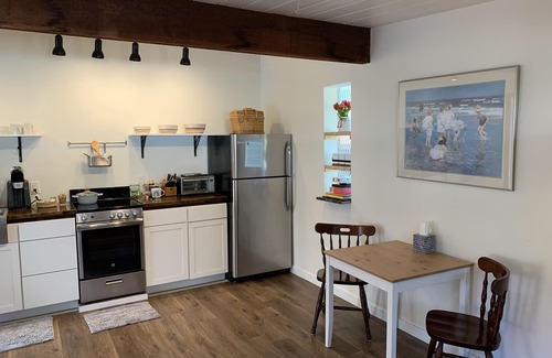 Lincoln Acres House | Escape Under the Palms at Casita Las Palmas Studio Retreat