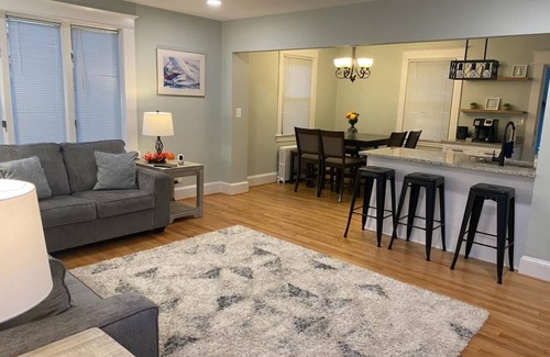 Homewood House | Escape Villa in Downtown Annapolis