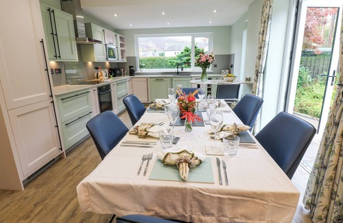 Langholm Cottage | ESK BRAE, family friendly, with a garden in Langholm