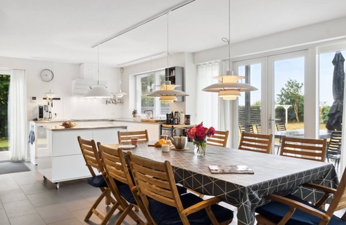 Dannemare House | "Esme" - 30m from the sea by Interhome