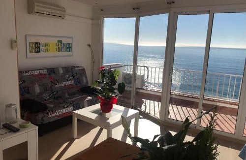 Canet de Mar Apartment | Espectacular apartamento cerca de Barcelona con free wifi