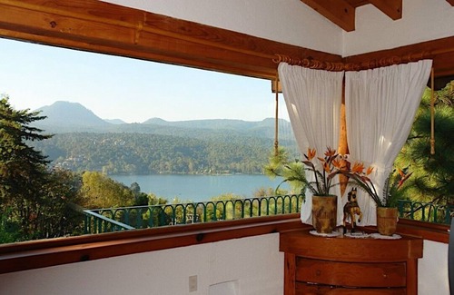 Monte Alto House | Espectacular Hacienda Style House with Lake View in Valle de Bravo