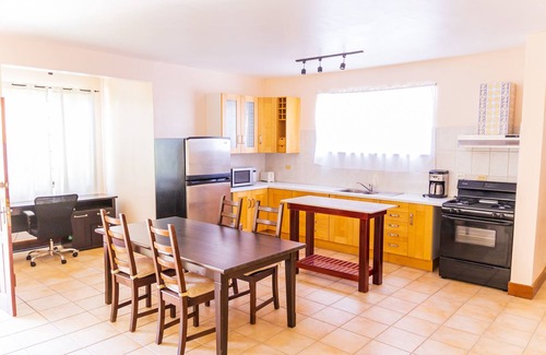 New Amsterdam Bed & Breakfast | Esplanade Estate