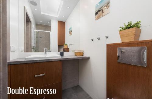 Karwia Apartment | Espresso
