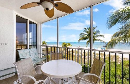 Fort Myers Beach Apartment | Estero Island Beach Villas 204