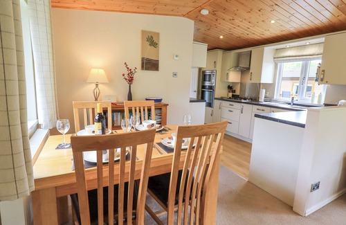 Troutbeck Cottage | ESTHWAITE LODGE, pet friendly, with a garden in Windermere