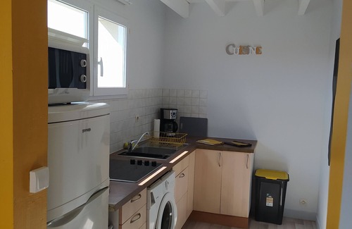 Vensac Apartment | Estuary cottage (yellow)