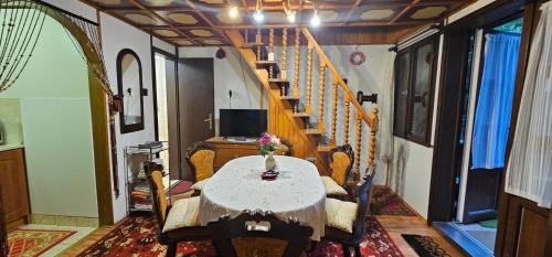 Vasarosnameny House | ESZTERHAI FAHÁZ Vásárosnamény-Gergelyiugornya