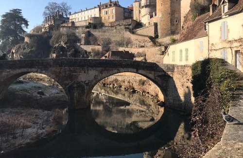 Semur-en-Auxois House | Etape du Pont Pinard