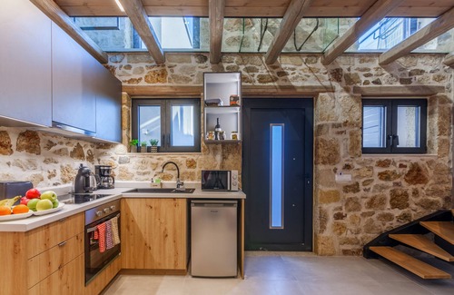 Heraklion House | Evangelia Casa, comfy stay, centrally, with views!