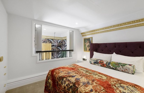 Christchurch City Centre Apartment | Eve Apartment - Old Government Building