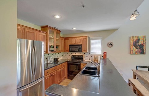 Foscoe Condo | Evergreens 731- Mountain Condo, Gated Resort, Indoor/Outdoor Pools and Hot Tub, Fitness Area, Fis.
