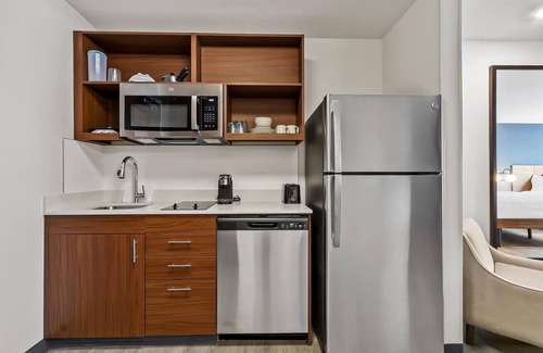 Biggs Field Hotel | Everhome Suites El Paso Airport Near Fort Bliss