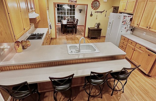 Waco House | Excellent Rental for Family, Events, Girls Trip or Magnolia Silos or Baylor Univ