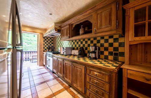 Champagny-en-Vanoise Ski Chalet | ποΈ Exceptional chalet, 350 mΒ² β sleeps 18 β Jacuzzi, sauna & panoramic view