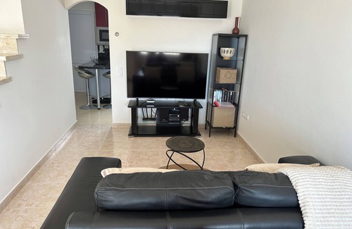 Arguineguin Apartment | Exceptional Deluxe home With Mountain Town & sea viewsnSat T:V & 5g Wifi