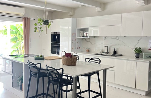 Contes Villa | Exceptional modern villa 20min from Nice. Ideal for families and friends!