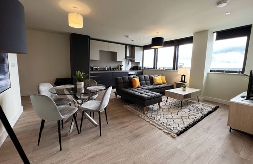 West Bromwich Apartment | Exclusive 2 Bedrooms Apartments with Parking Spot