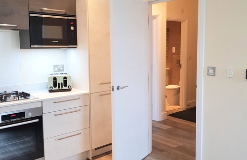 Hatfield Apartment | *Exclusive 2Bed Apartment Free Parking Discounts*