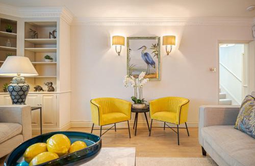 Knightsbridge Apartment | Exclusive 3Bd House in Belgravia - PLUS Harrods Gift Voucher