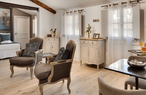 Avignon City Centre Hotel | Exclusive B&B Suites, Apartments, Spa & Fitness La Maison des Augustins