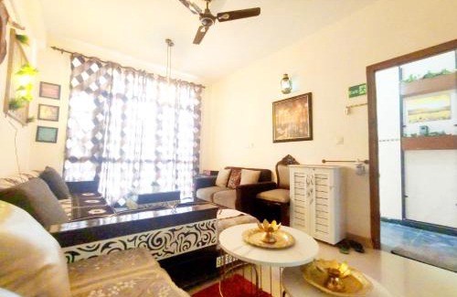 Landran Bed & Breakfast | Exclusive Floor on Manali Expressway for Family
