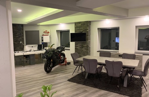 Helmstedt Apartment | Exclusive loft near Wolfsburg sauna private cinema
