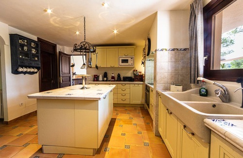 Son Vida Villa | * * Exclusive Spanish-style villa*Villa Es Pont, up to 10 pers